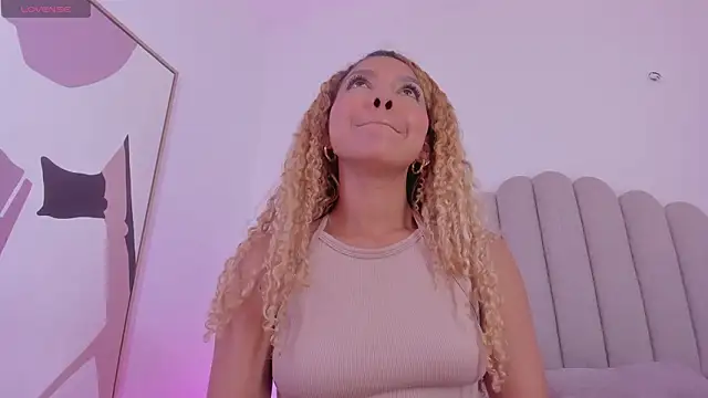 Nikki Angel  online show from March 2026 06:59:02 PM