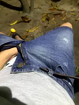 Erick-90 online show from December 2025 06:59:02 AM