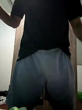 Erick-90 online show from October 2025 04:33:01 AM