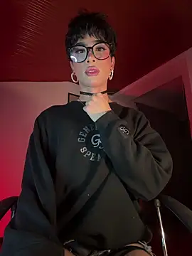 sue   0 online show from December 2025 05:02:02 AM