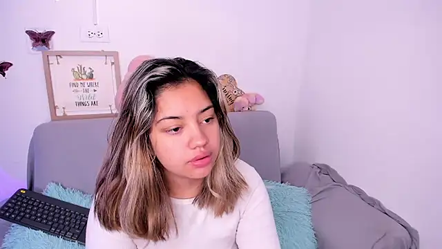 Snapshot of caramelita_ostos chatting on March 2025 02:21:02 PM caramelita ostos online show from March 2025 02:21:02 PM