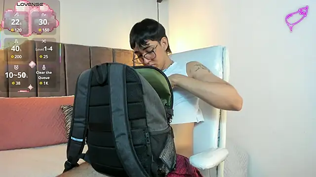 Dark hairy  online show from March 2025 01:56:02 PM
