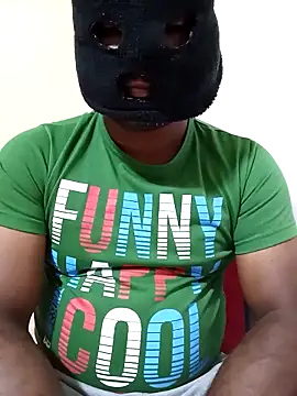 Nogeris20 online show from November 2025 07:58:01 PM