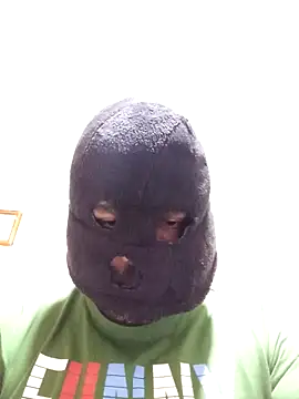 Nogeris20 online show from November 2025 04:22:01 PM