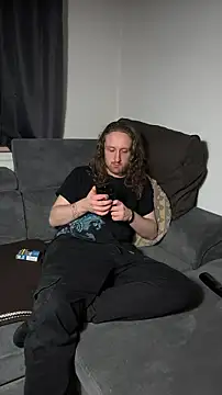 DrownMentallyyy online show from April 2026 07:53:01 PM