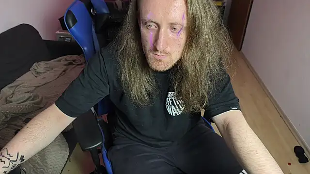 DrownMentallyyy online show from June 2026 02:33:02 AM