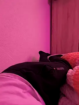 DrownMentallyyy online show from January 2025 11:06:01 PM