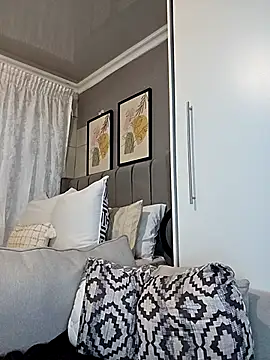 Zee Online online show from October 2025 05:35:02 PM