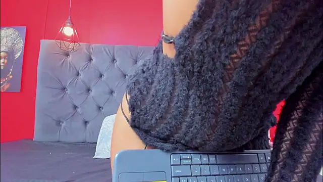 YayaHilton online show from March 2025 08:19:02 AM