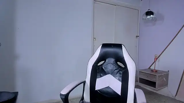 coraltaylor online show from March 2025 12:45:01 AM