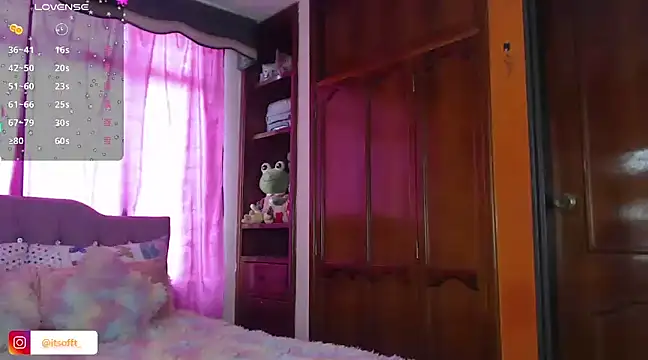 Snapshot of cuttebabe_ chatting on February 2025 07:40:02 PM cuttebabe online show from February 2025 07:40:02 PM