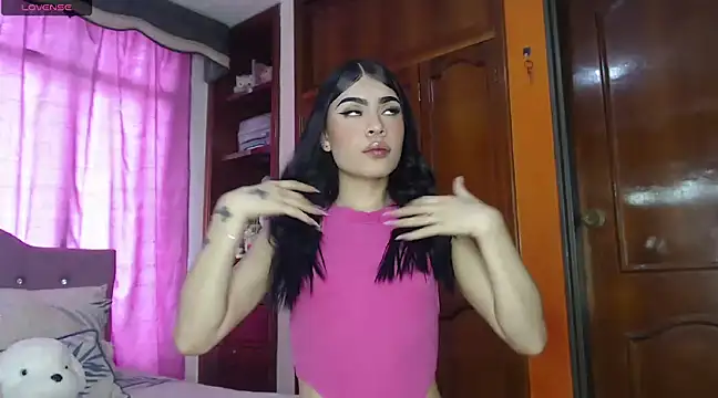 Snapshot of cuttebabe_ chatting on February 2025 08:49:02 PM cuttebabe online show from February 2025 08:49:02 PM
