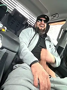 Beardedtattood online show from January 2026 02:20:01 PM