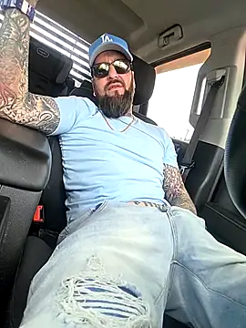 Beardedtattood online show from April 2026 02:34:01 PM