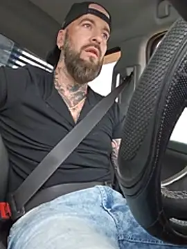 Snapshot of Beardedtattood chatting on July 2026 10:00:02 PM Beardedtattood online show from July 2026 10:00:02 PM
