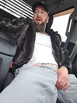 Beardedtattood online show from May 2026 12:26:02 PM