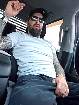 Beardedtattood online show from September 2025 11:21:02 AM