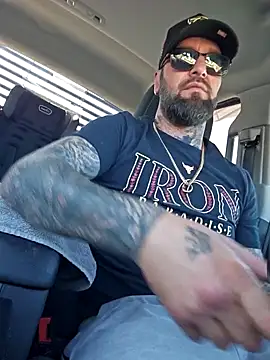 Beardedtattood online show from October 2025 02:51:02 PM