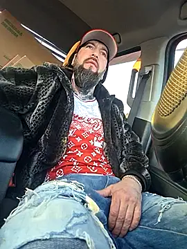 Beardedtattood online show from April 2026 11:06:01 AM