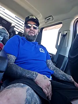 Beardedtattood online show from October 2025 03:58:02 PM