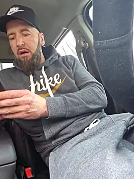 Beardedtattood online show from March 2025 01:23:02 PM