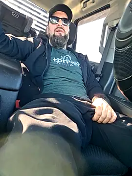 Beardedtattood online show from March 2026 01:33:01 PM