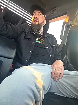 Beardedtattood online show from April 2026 11:01:02 AM