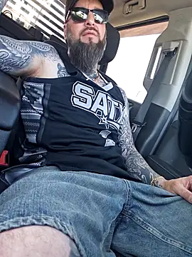 Beardedtattood online show from May 2026 03:08:01 PM