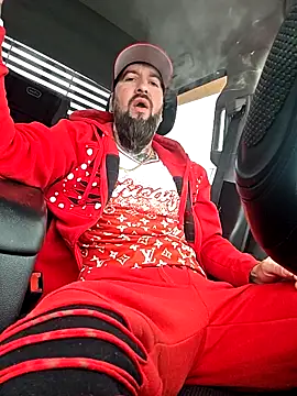 Beardedtattood online show from April 2026 12:34:01 PM