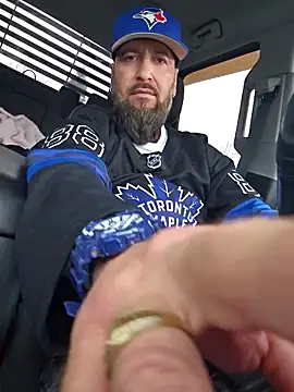 Beardedtattood online show from May 2026 01:37:02 PM