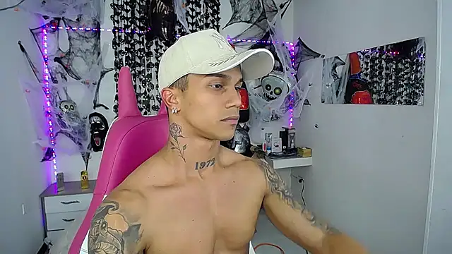 Leonard Price online show from November 2025 03:55:01 AM