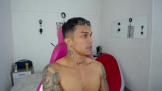 Leonard Price online show from November 2025 09:07:01 PM