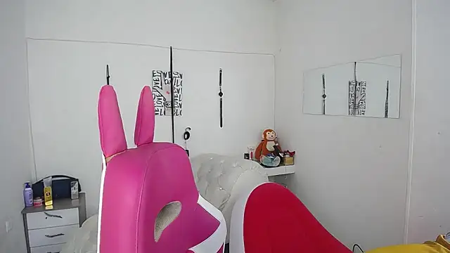 Leonard Price online show from November 2025 04:02:01 AM