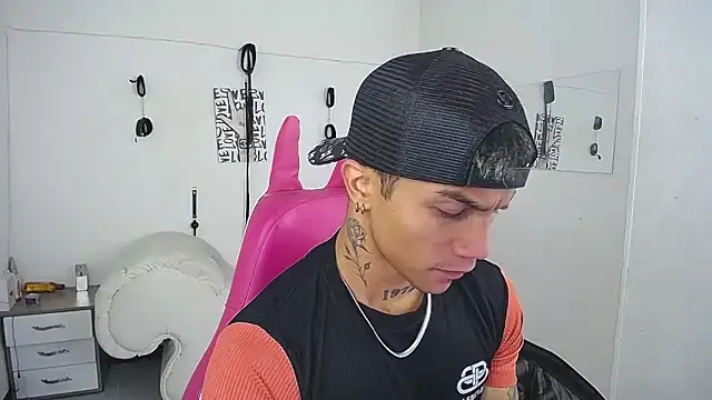 Leonard Price online show from February 2026 02:17:02 PM