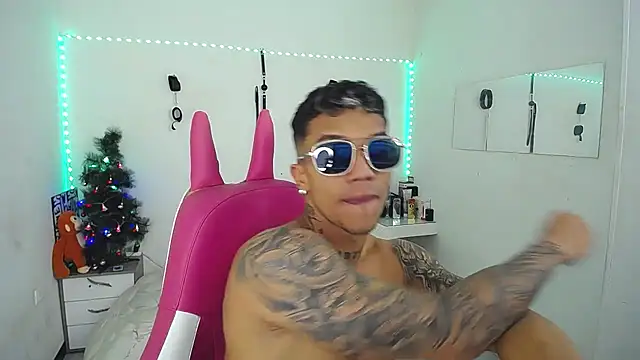 Leonard Price online show from December 2025 04:09:02 PM