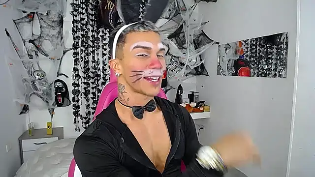 Leonard Price online show from October 2025 03:27:02 AM