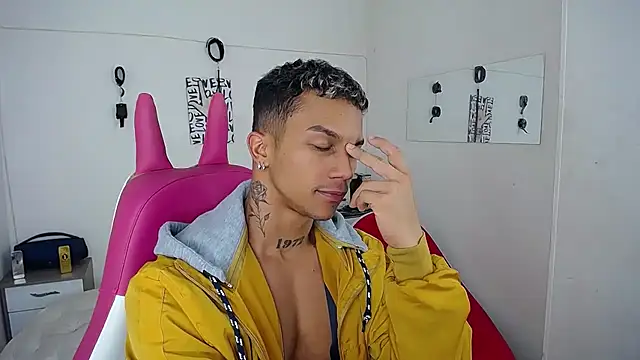 Leonard Price online show from November 2025 01:54:01 AM