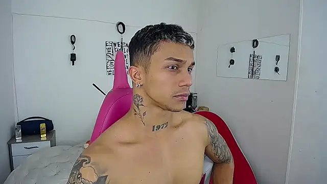 Leonard Price online show from November 2025 02:04:02 AM