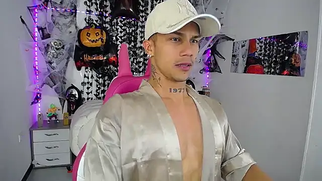 Leonard Price online show from October 2025 01:17:01 AM