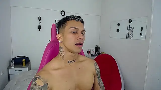 Leonard Price online show from November 2025 02:26:02 AM