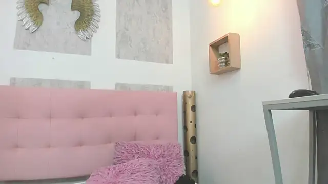 Snapshot of zhamira_21 chatting on December 2025 09:06:02 PM zhamira 21 online show from December 2025 09:06:02 PM