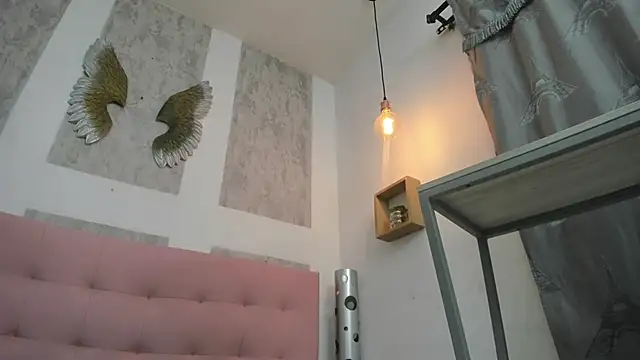 zhamira 21 online show from April 2026 08:20:02 PM