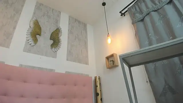 zhamira 21 online show from December 2025 08:08:02 PM