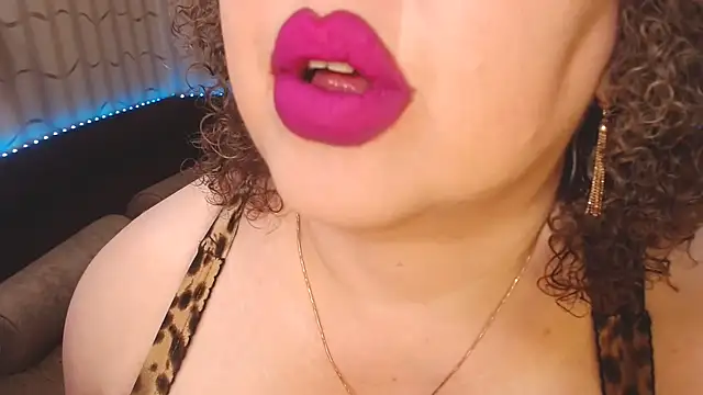 BustyKatty online show from March 2026 02:33:01 PM