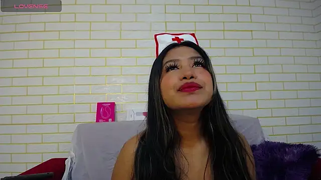 Snapshot of ricura_mily chatting on October 2025 04:26:02 AM ricura mily online show from October 2025 04:26:02 AM