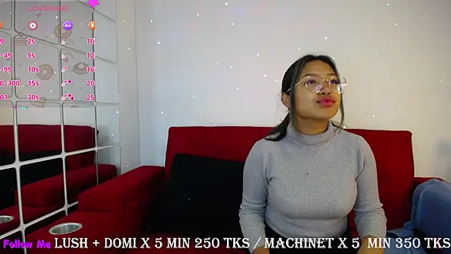 Snapshot of ricura_mily chatting on March 2025 03:55:02 AM ricura mily online show from March 2025 03:55:02 AM
