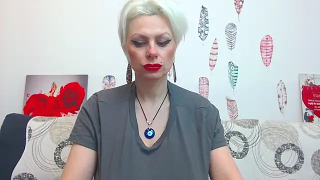 ForeverBarbie  online show from February 2026 02:02:01 AM