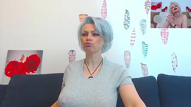 ForeverBarbie  online show from April 2026 01:50:01 AM