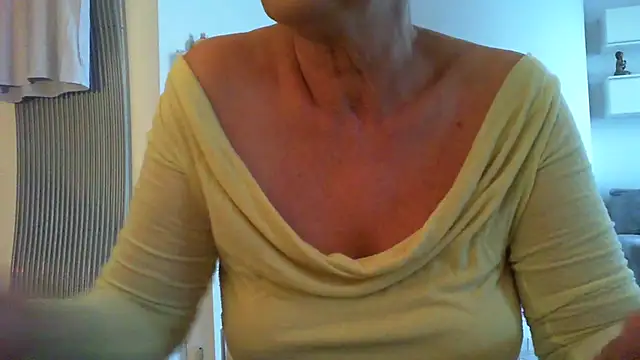   Angel78   online show from October 2025 12:53:02 PM