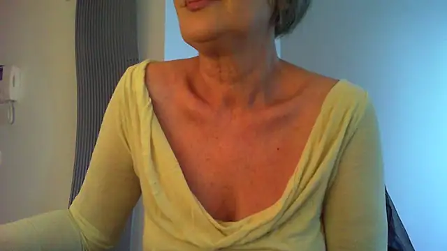   Angel78   online show from October 2025 12:17:02 PM